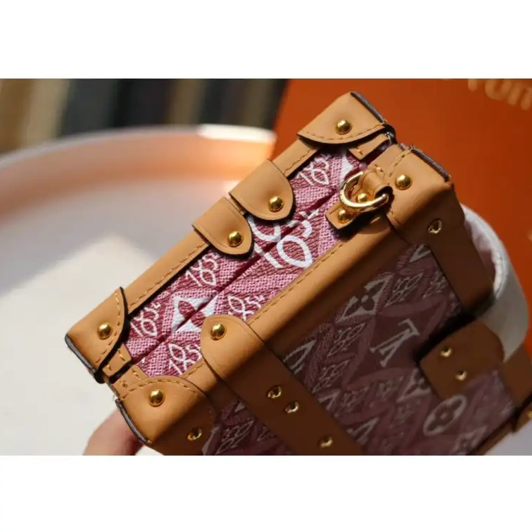 Fashionreps Bags 2102SH0017 LV 0520